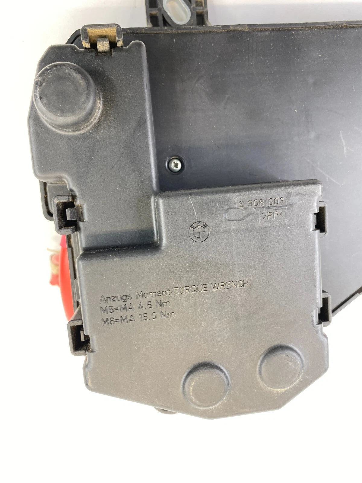 06 07 BMW 530I 3.0L REAR FUSE BOX RELAY PANEL POWER DISTRIBUTION MODULE 6906599