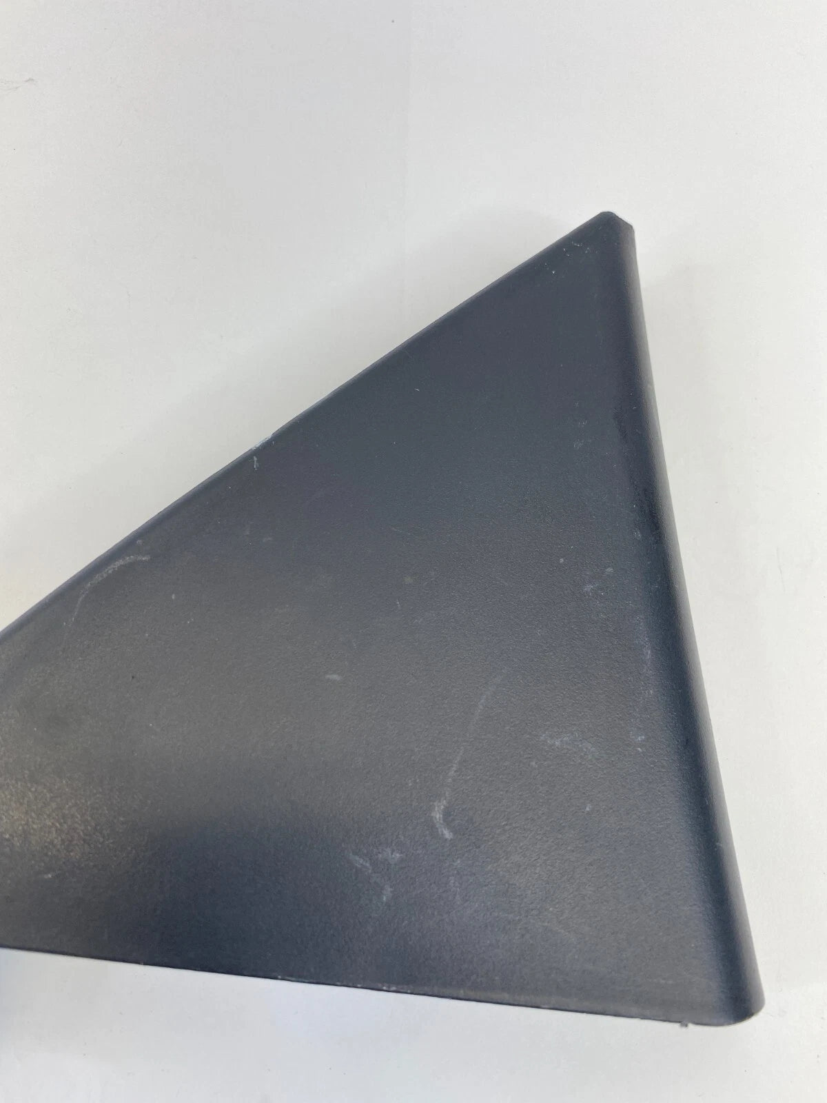 2010-2013 KIA FORTE REAR LEFT SIDE INNER DOOR CORNER COVER TRIM BEZEL 839101M000