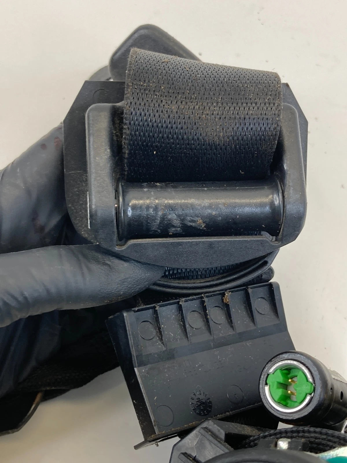 2006 MERCEDES-BENZ CLS500 FRONT LEFT DRIVER SIDE SEAT BELT RETRACTOR ASSY OEM