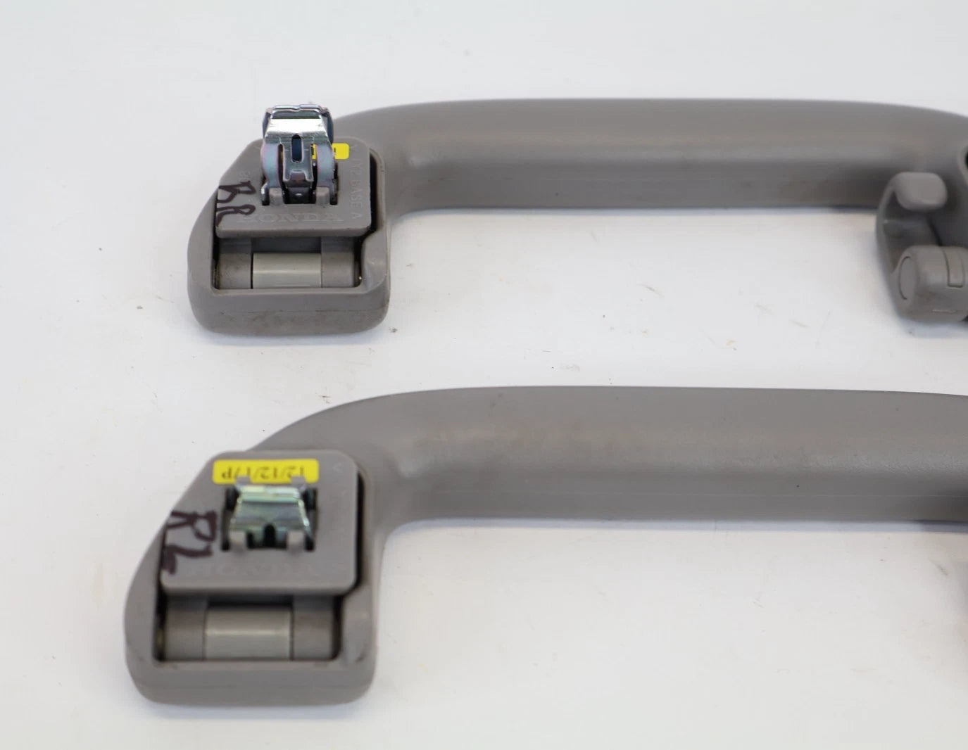 2016-2022 HONDA PILOT REAR LEFT RIGHT ROOF ASSIST GRAB HANDLE GRAY PAIR OEM
