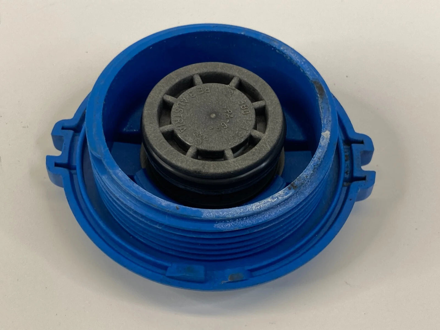 2009-2017 VOLKSWAGEN CC ENGINE RADIATOR FLUID COOLANT RESERVOIR CAP OEM