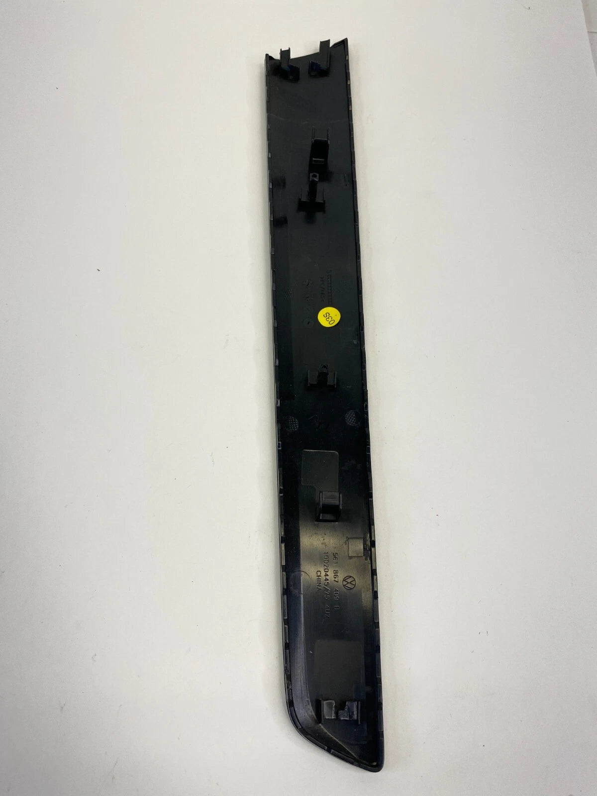 2012-2015 VOLKSWAGEN PASSAT FRONT LEFT SIDE DOOR TRIM MOLDING PANEL 561867409B