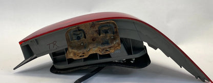 2006 2007 HONDA ACCORD SEDAN REAR RIGHT PASSENGER SIDE TAIL LIGHT LAMP TAILLIGHT