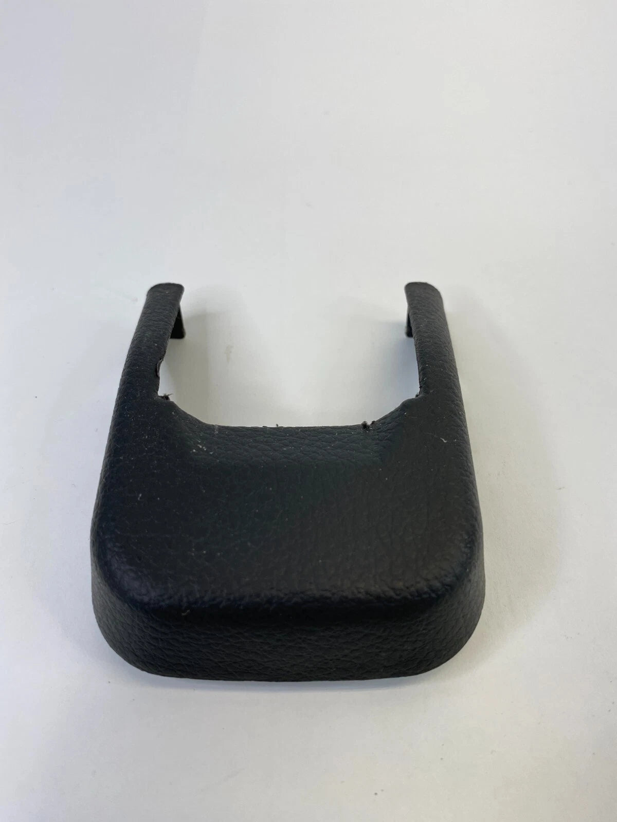07 08 09 10 11 12 NISSAN ALTIMA SEDAN SEAT TRACK END COVER CAP TRIM 1192427 OEM