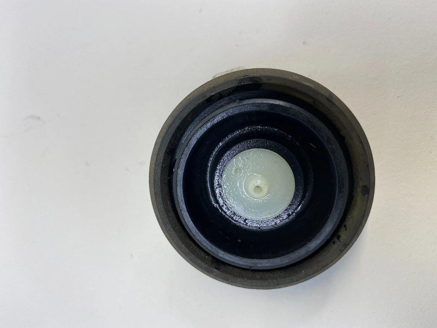 98-15 TOYOTA COROLLA BRAKE MASTER FLUID TANK CYLINDER RESERVOIR CAP LID OEM