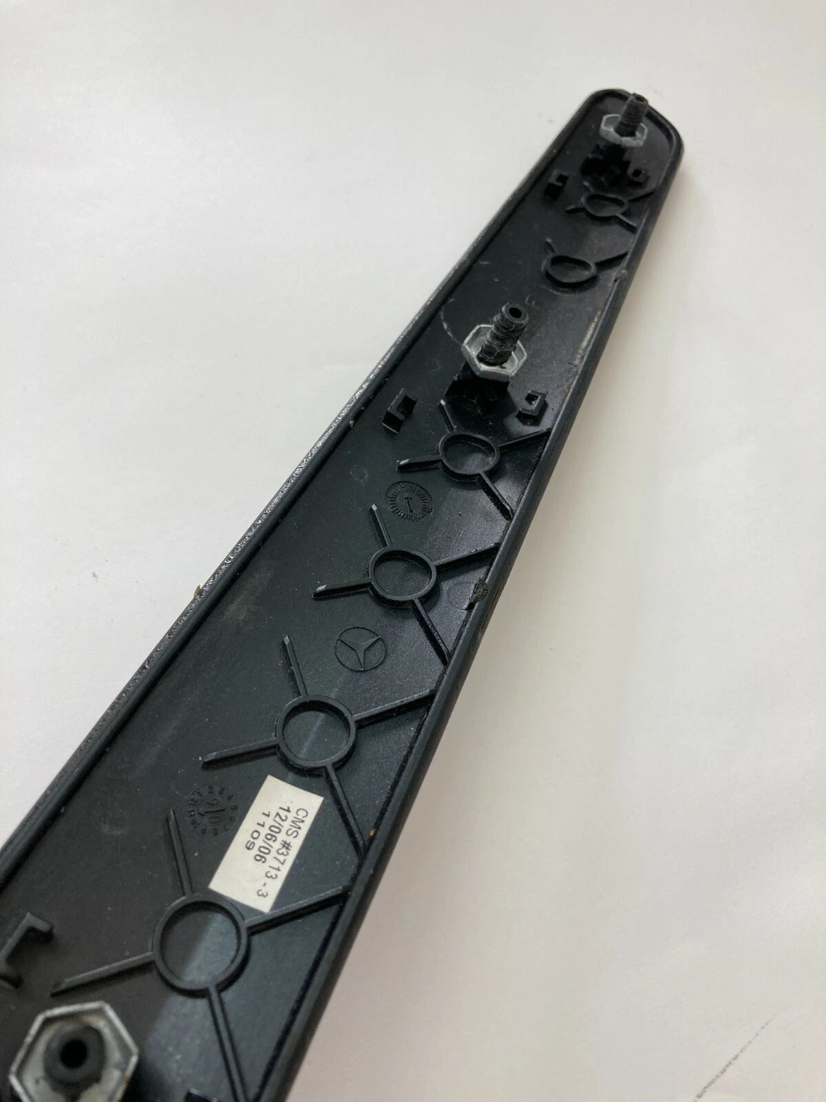 06-10 MERCEDES-BENZ R350 R320 R500 REAR LEFT DRIVER SIDE DOOR TRIM WOOD COVER