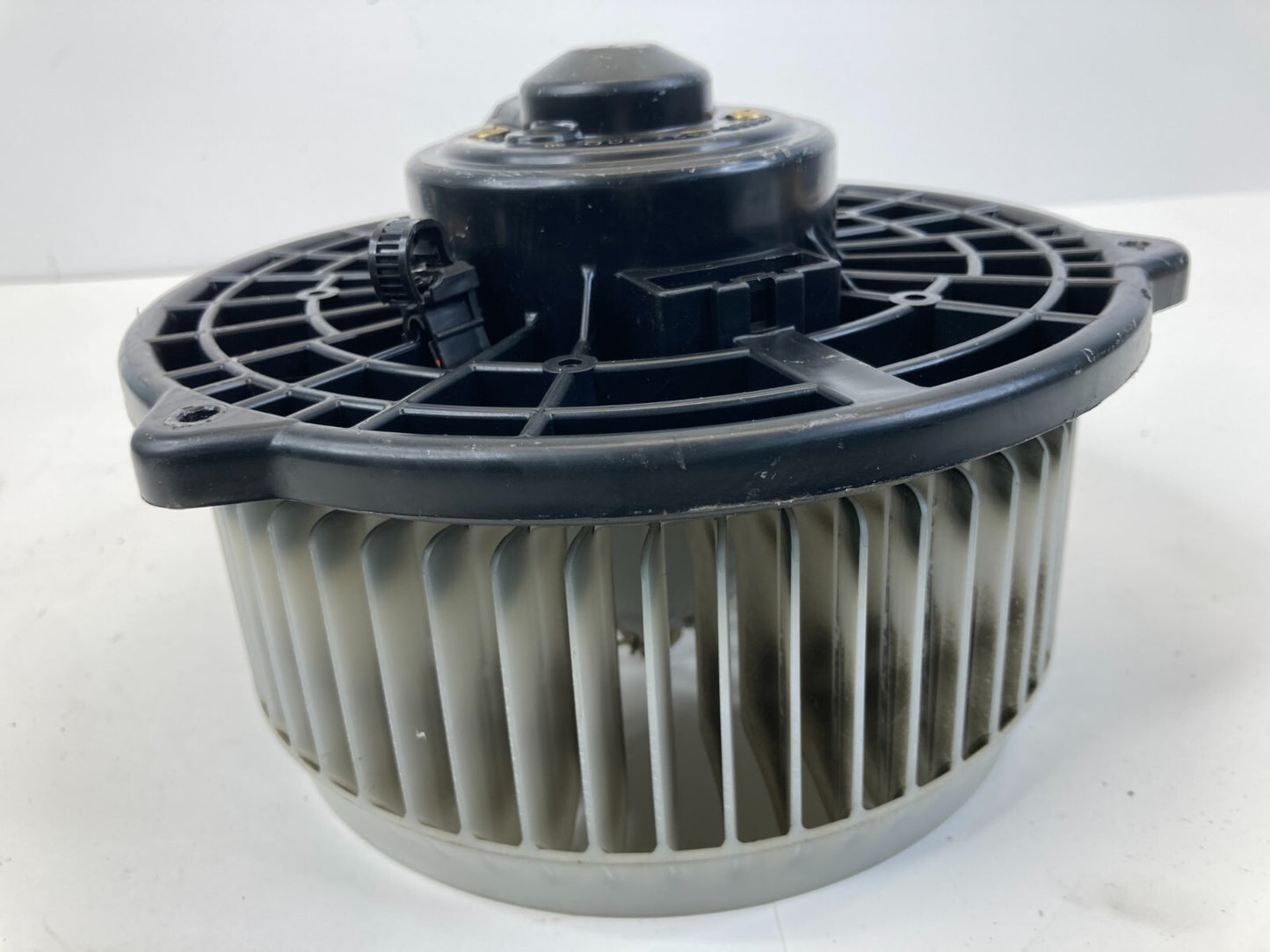 2001-2007 Toyota Highlander A/C HVAC Heater Blower Motor Fan Assy 194000-7321