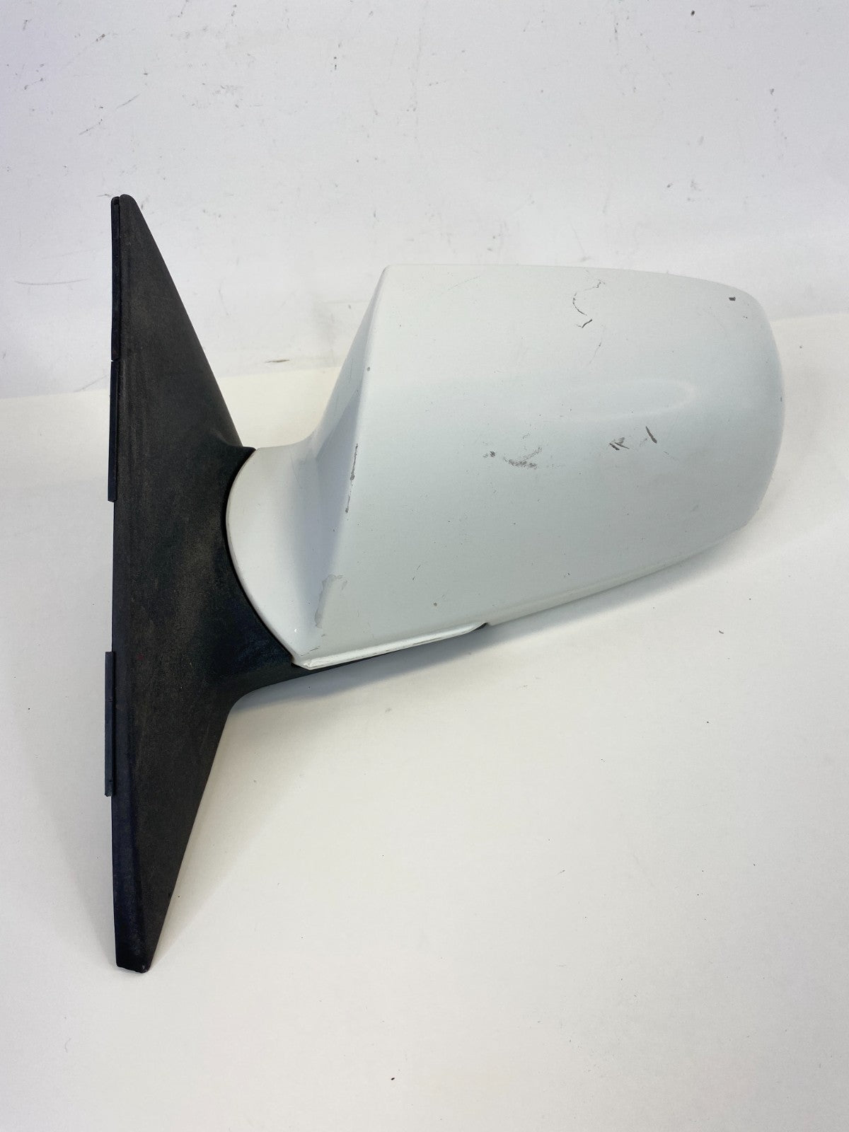 2001-2006 Kia Optima Left Driver Side View Power Door Mirror E4012318 OEM
