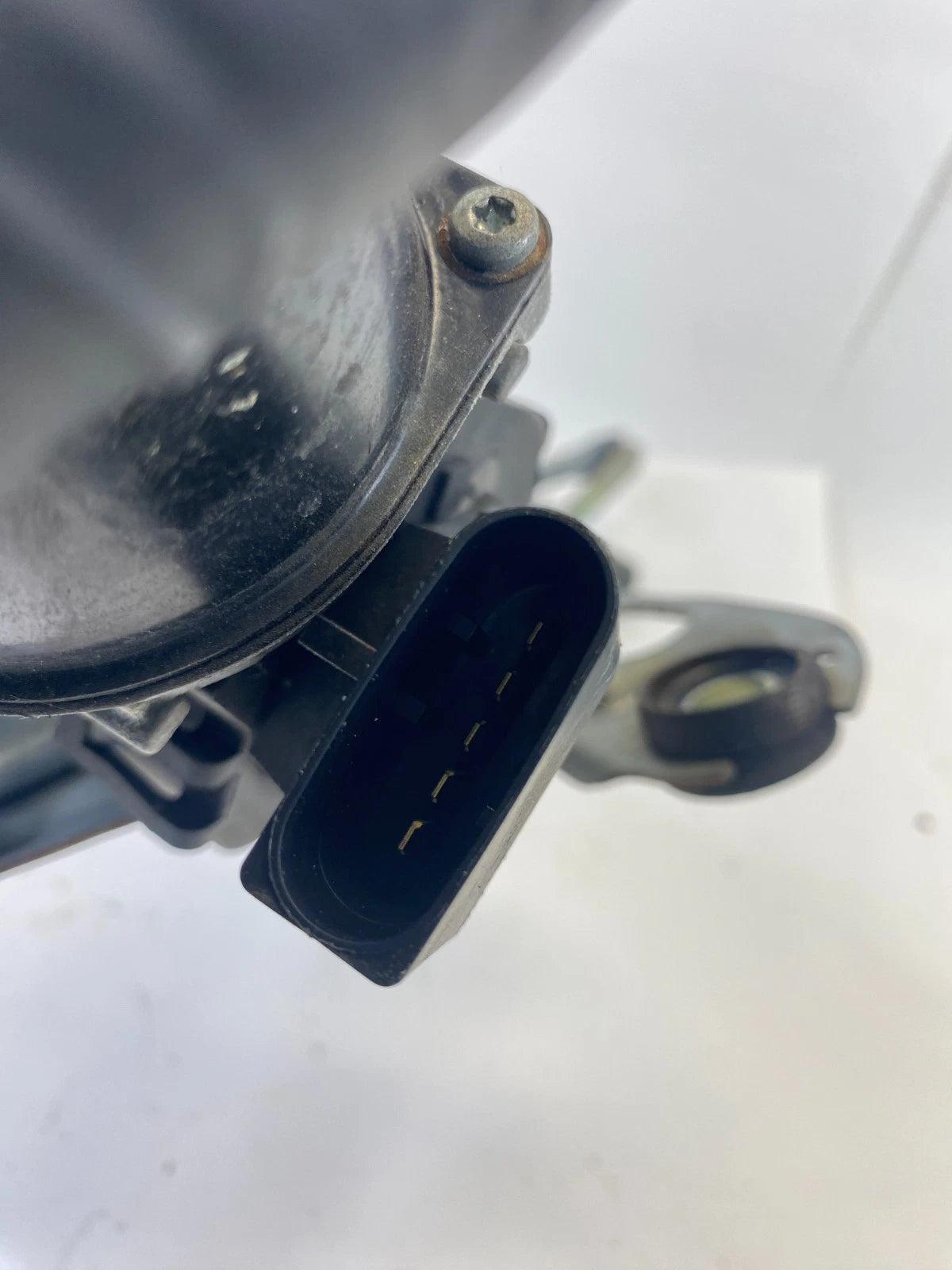 2007-2015 MINI COOPER WINDSHIELD FRONT WIPER MOTOR LINKAGE VALEO 54126867 OEM