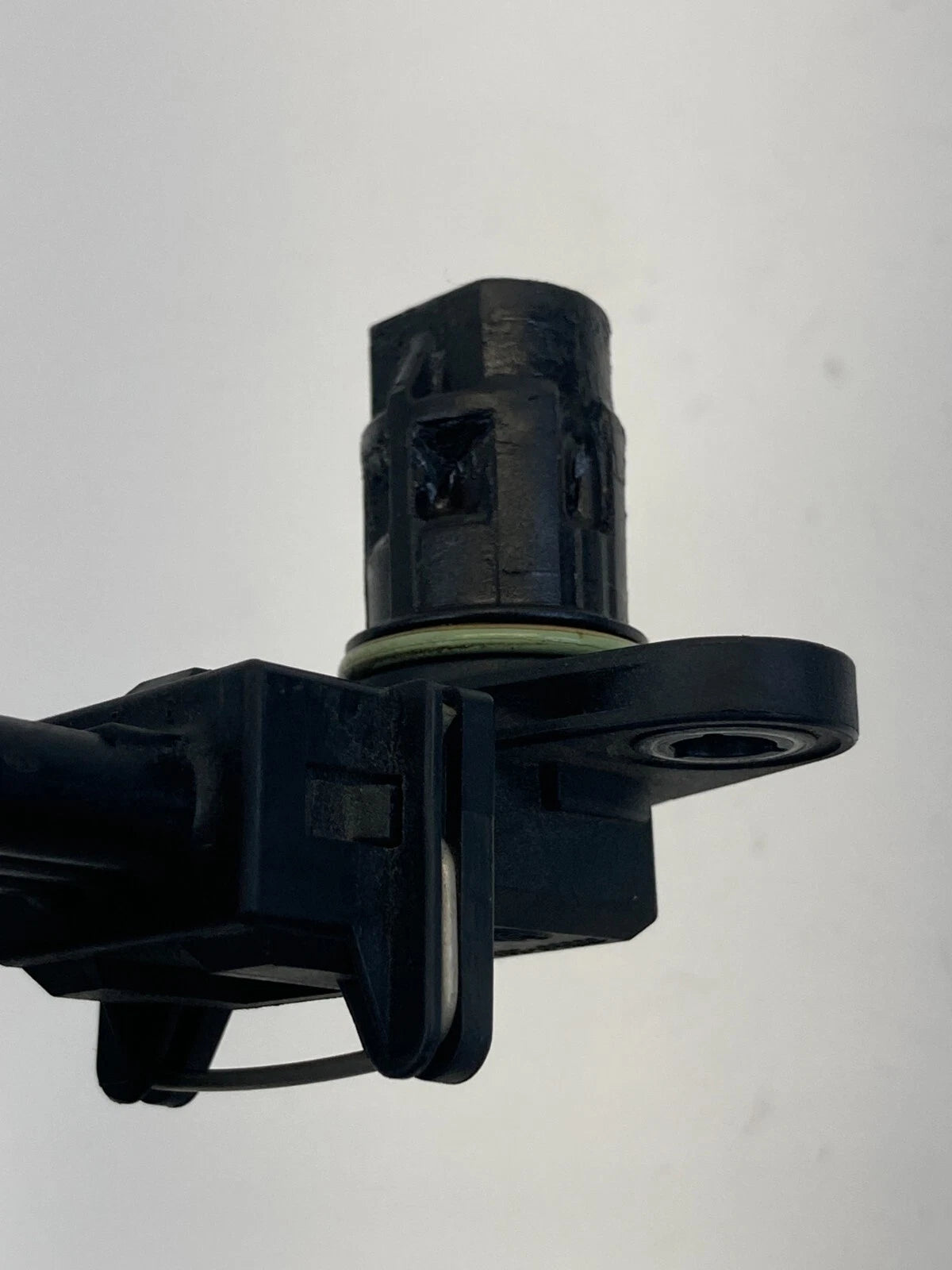 2010-2016 KIA SOUL 2.0L L4 AT ENGINE CAMSHAFT POSITION SENSOR 39350-23910 OEM