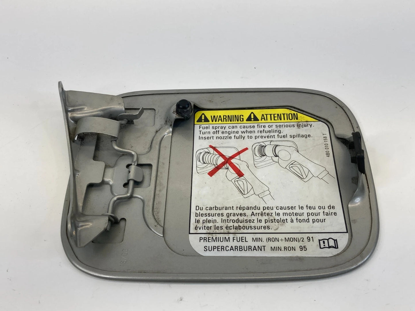1998-2004 AUDI A6 QUATTRO SEDAN FUEL FILLER DOOR GAS TANK LID COVER OEM