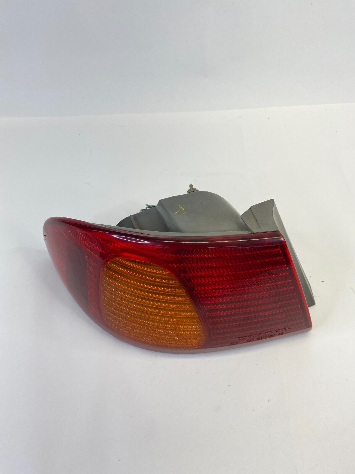 1998-2002 Toyota Corolla Sedan Left Driver Side Outer Tail Light Taillight Lamp