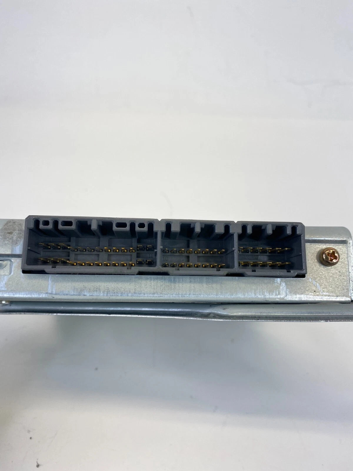 1999-2001 LEXUS ES300 3.0L ABS TRACTION COMPUTER CONTROL MODULE 89540-33270 OEM