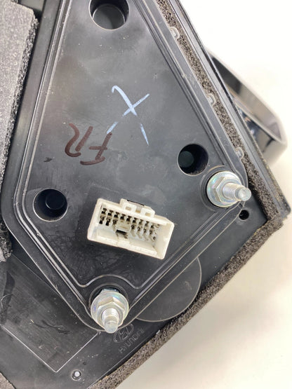 2013-2016 HYUNDAI SANTA FE SPORT RIGHT SIDE VIEW DOOR MIRROR W/ TURN SIGNAL OEM