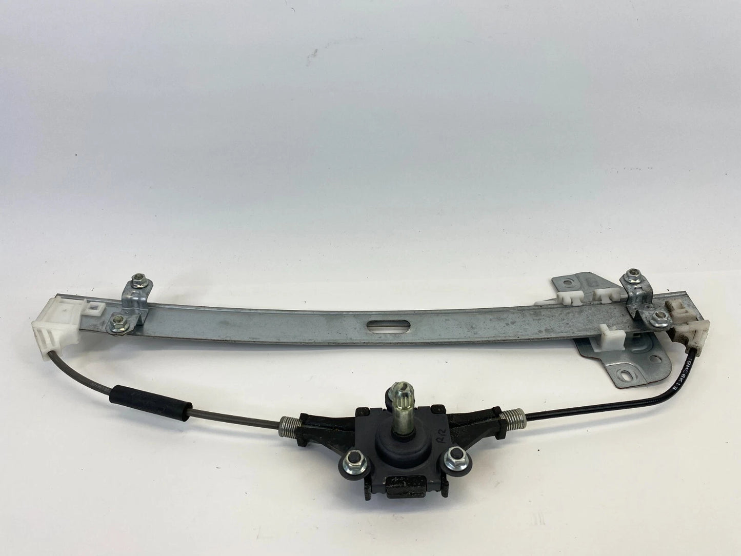 2006-2011 HYUNDAI ACCENT SEDAN REAR RIGHT PASSENGER WINDOW REGULATOR ASSEMBLY