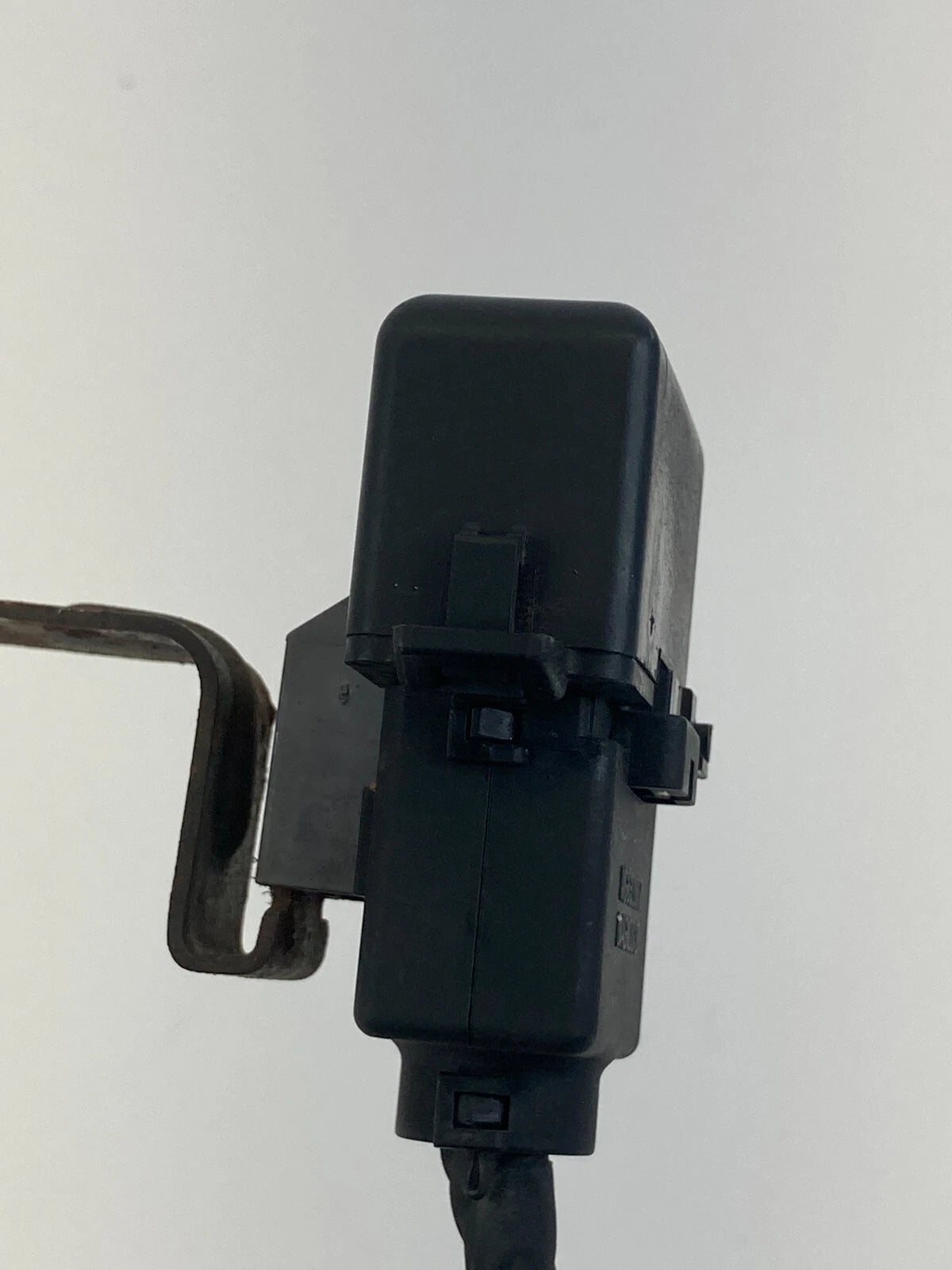 2011-2014 HYUNDAI SONATA 2.4L DIAGNOSTIC PLUG SOCKET CONNECTOR MG632867 OEM