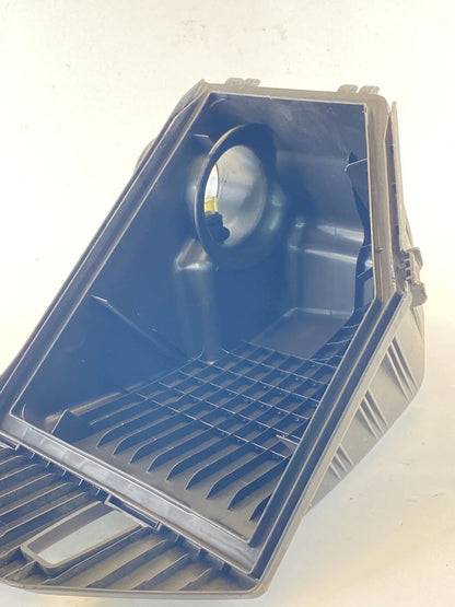 04 05 BMW 530i 3.0L AIR CLEANER BOX LID COVER WITH MAF FLOW SENSOR OEM 7521031
