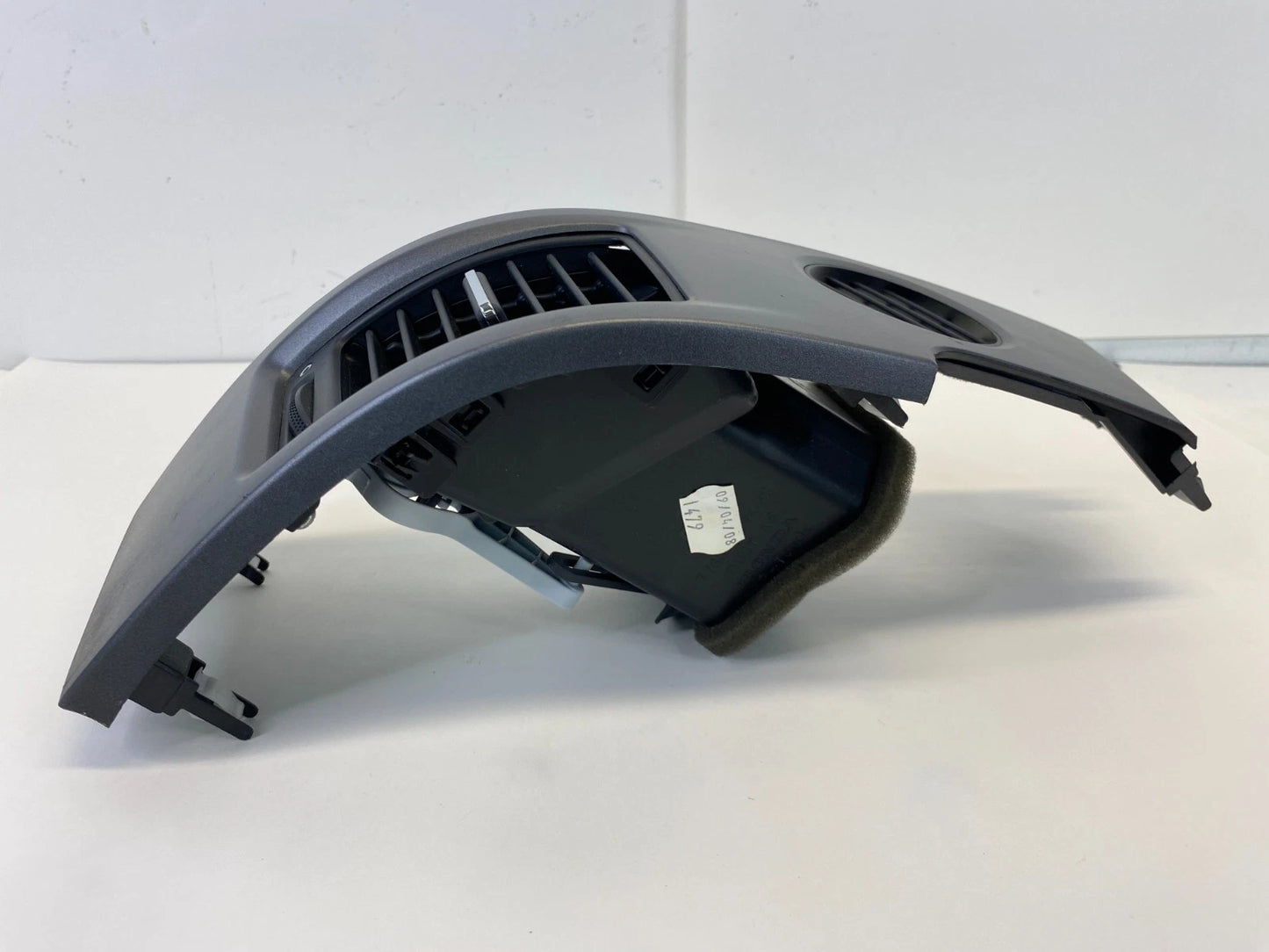 2007-2011 HONDA CR-V RIGHT PASSENGER SIDE DASH AIR VENT BEZEL 77630-SWA-A0 OEM