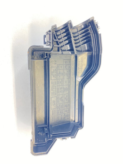 2012-2014 NISSAN VERSA ENGINE ROOM FUSE BOX COVER LID PROTECTOR OEM 284B81HA0A
