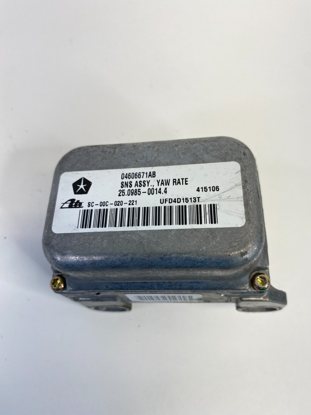 2005 2006 Dodge Magnum 3.5L Yaw Rate Stability Sensor Module 04606671AB OEM