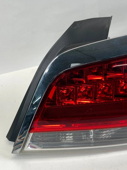 2010-2013 BUICK LACROSSE REAR RIGHT PASSENGER SIDE TAIL LIGHT TAILLIGHT OEM