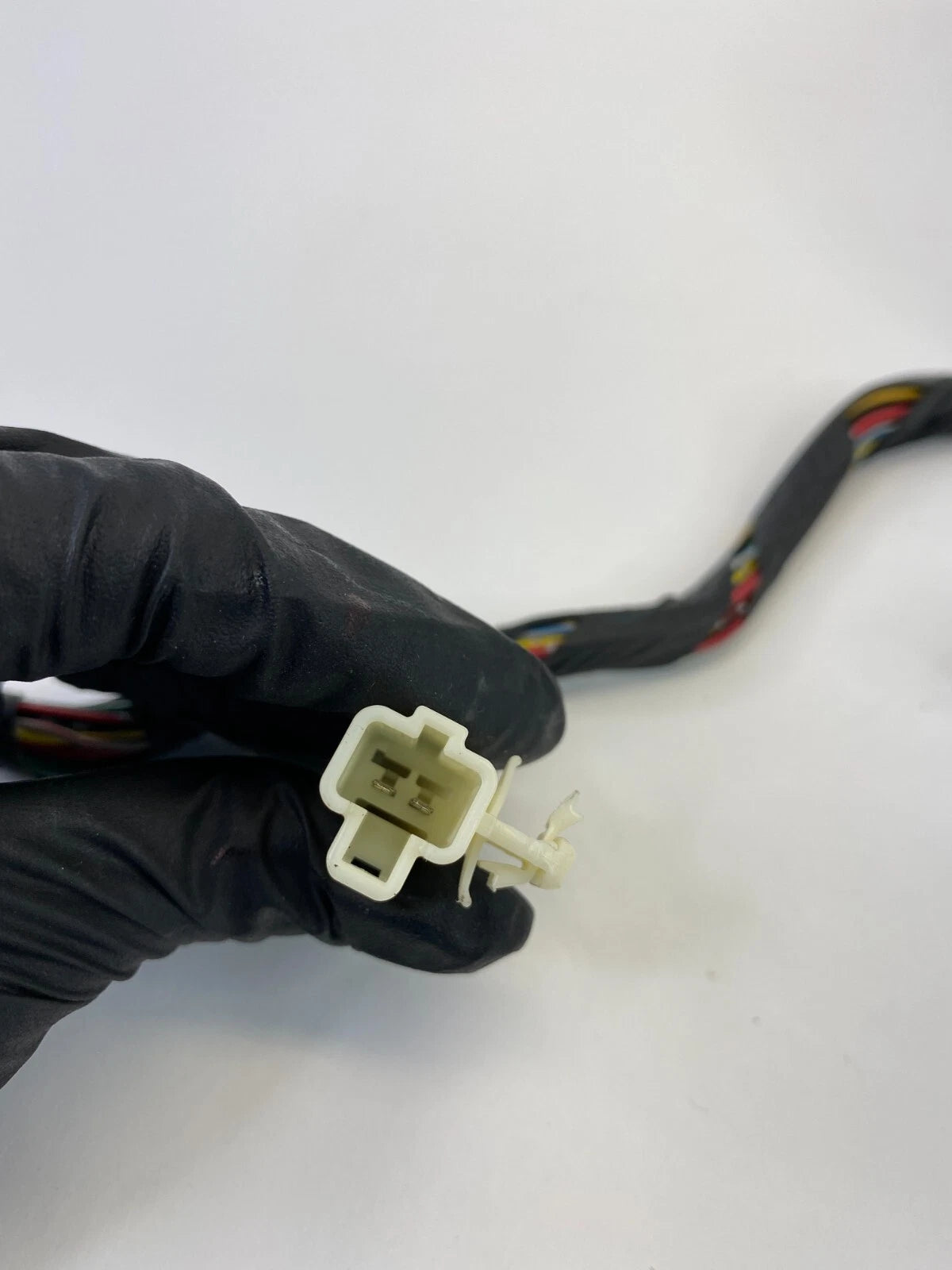 2008-2012 MITSUBISHI GALANT REAR LEFT TAILLIGHT TAILLAMP CONNECTOR WIRE HARNESS