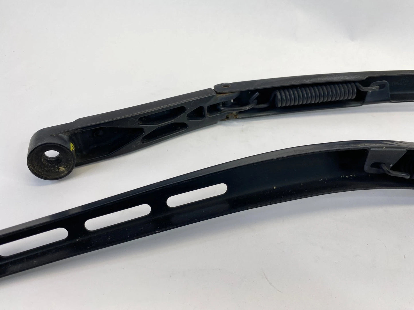 10-17 GMC TERRAIN CHEVY EQUINOX FRONT RIGHT & LEFT WINDSHIELD WIPER ARM SET OEM
