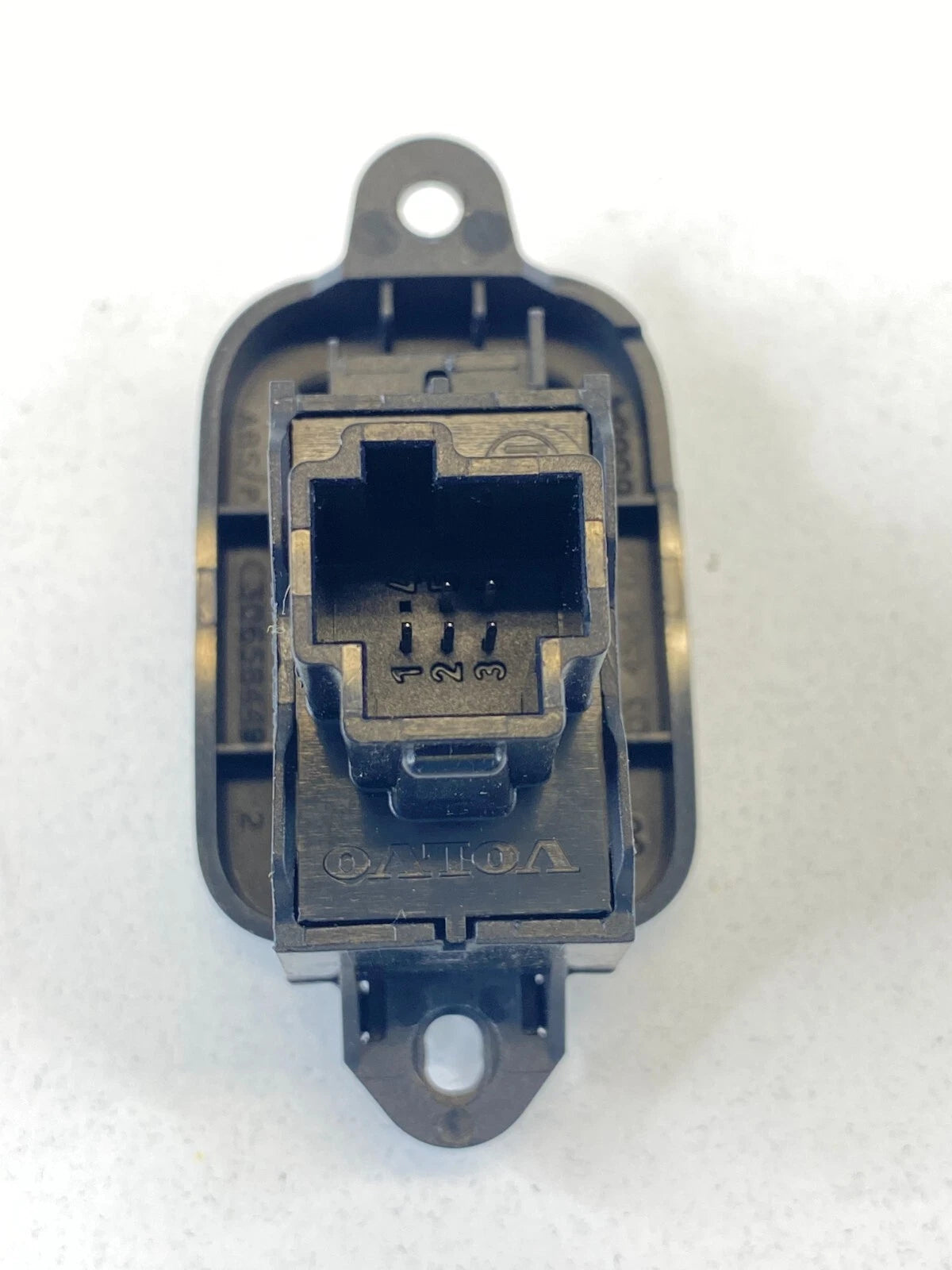 2004-2006 VOLVO S40 REAR RIGHT BACK SIDE DOOR WINDOW BUTTON SWITCH 30658449