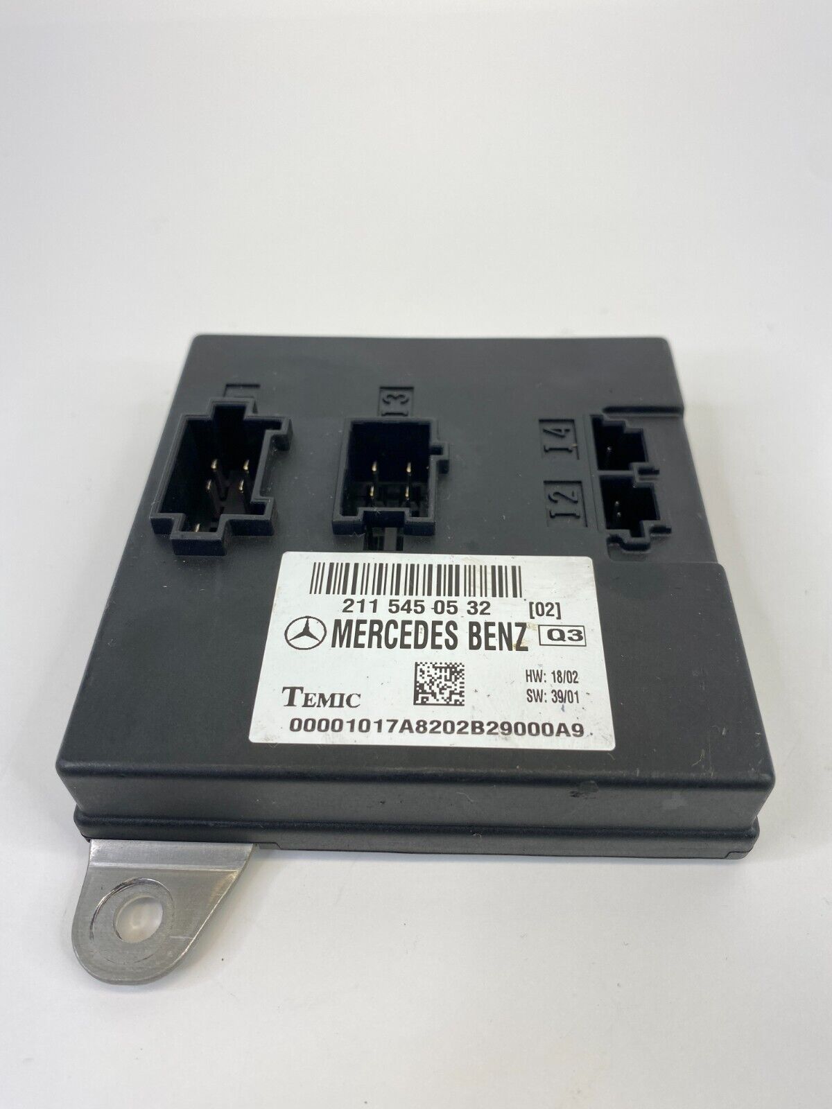 2003-2006 Mercedes-Benz E500 5.0L V8 Body Control Module Unit BCM 2115458532 OEM