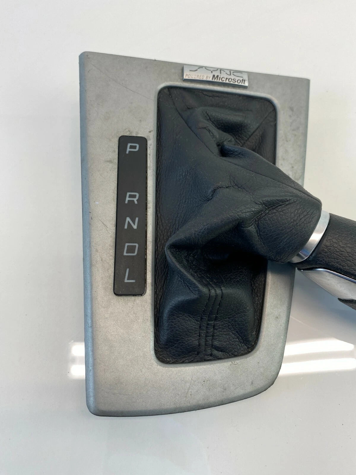 12-14 FORD FOCUS A/T CENTER CONSOLE SHIFTER SHIFT BEZEL BOOT & KNOB 75C812-012