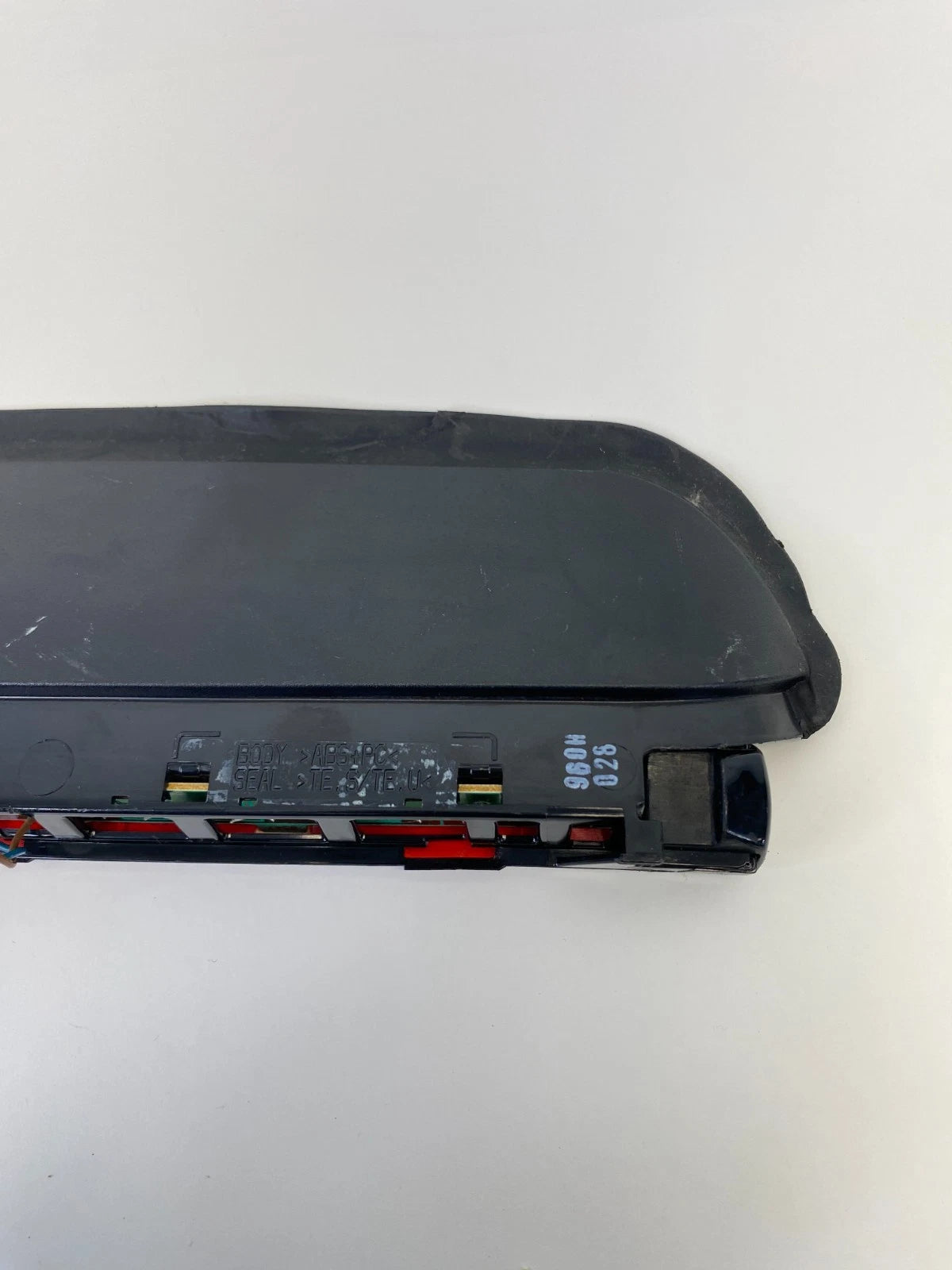 2007 2008 BMW 328XI 335XI SEDAN REAR HIGH MOUNT THIRD BRAKE LIGHT STOP LAMP LED