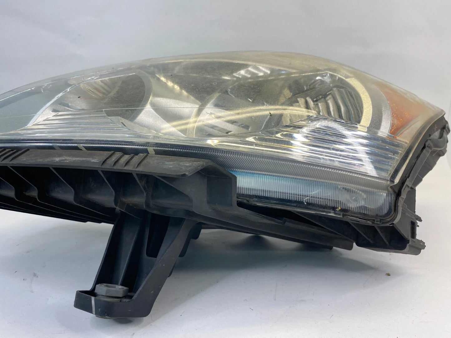 2009-2012 CHEVROLET TRAVERSE FRONT LEFT DRIVER HEADLIGHT HEAD LAMP LIGHT HALOGEN
