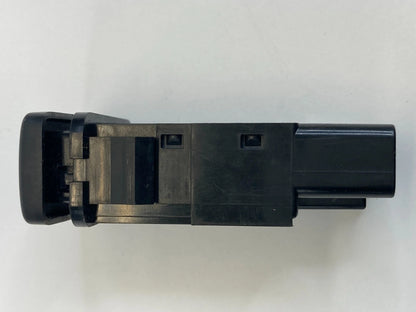 2006-2013 TOYOTA HIGHLANDER FUEL FILLER GAS OPENER DOOR CONTROL SWITCH 15A492