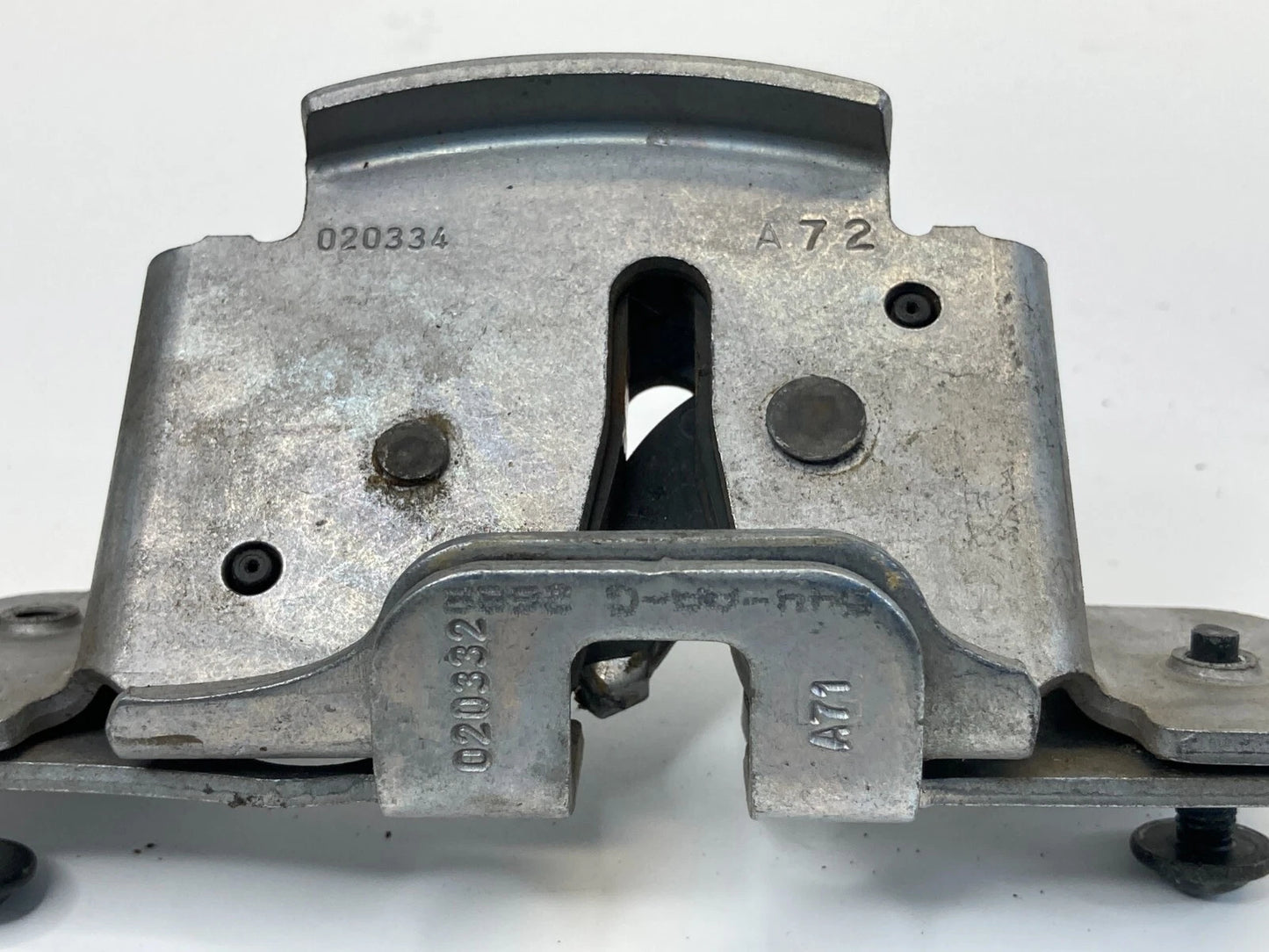 2009-2014 VOLKSWAGEN ROUTAN REAR RIGHT SIDE SLIDING DOOR LOCK LATCH CATCH ASSY