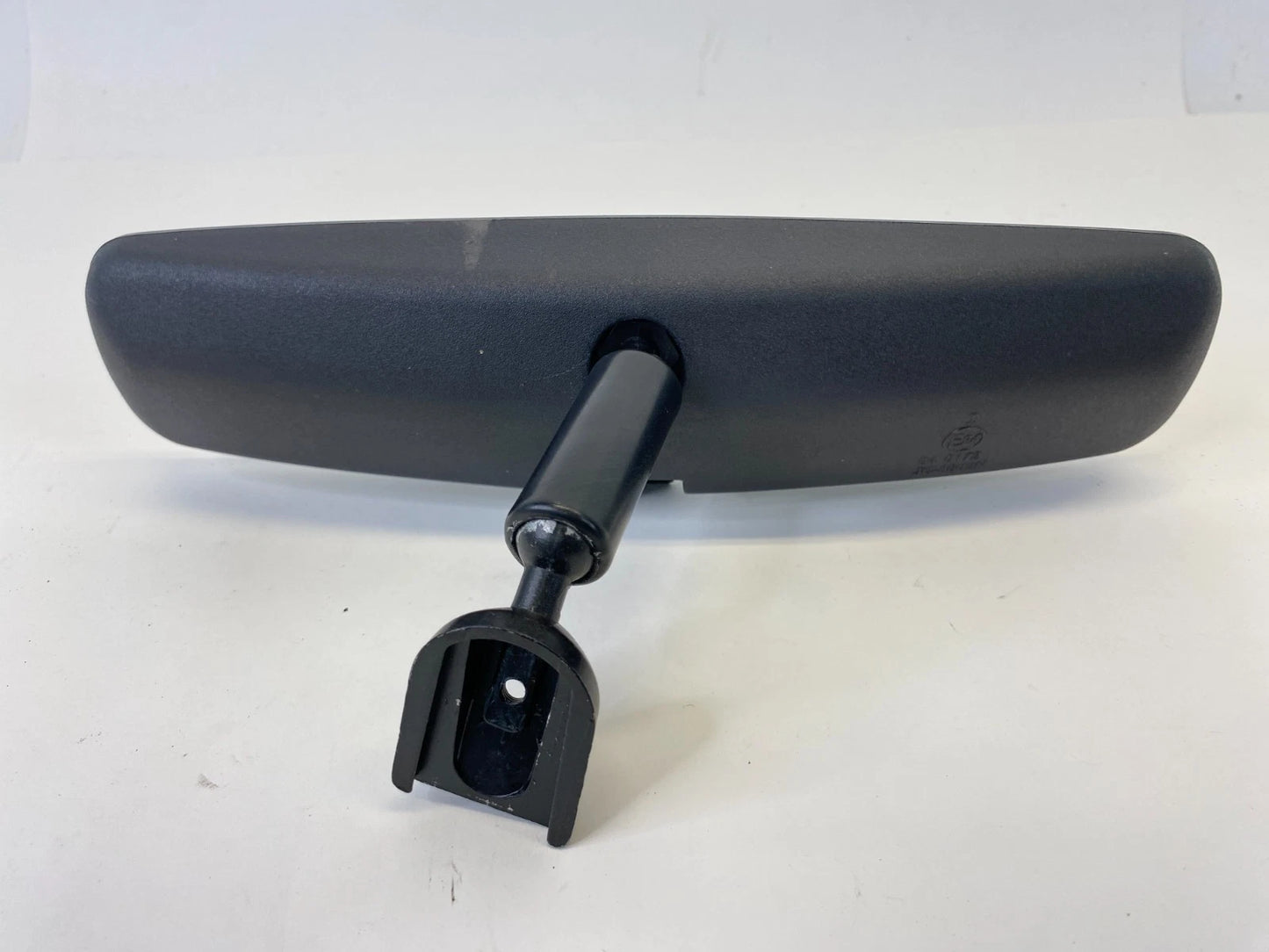 05-10 CHRYSLER 300 05-08 DODGE MAGNUM REAR VIEW INTERIOR MIRROR E24040172 OEM