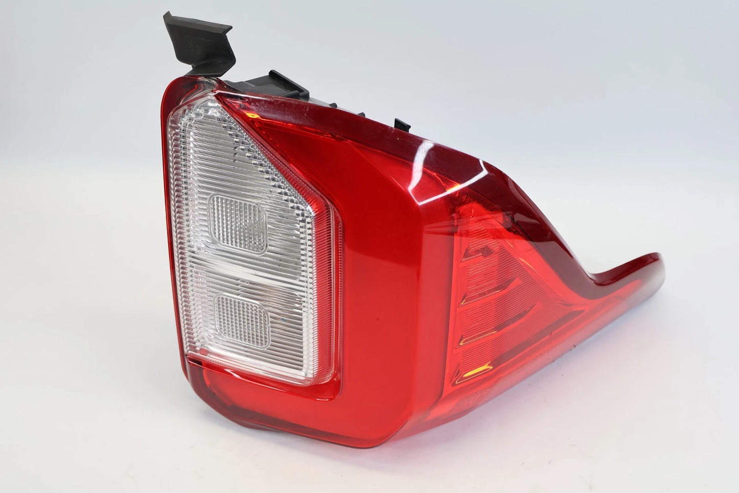 2020-2024 FORD EXPLORER REAR LEFT LH SIDE OUTER TAIL LIGHT HALOGEN LAMP OEM