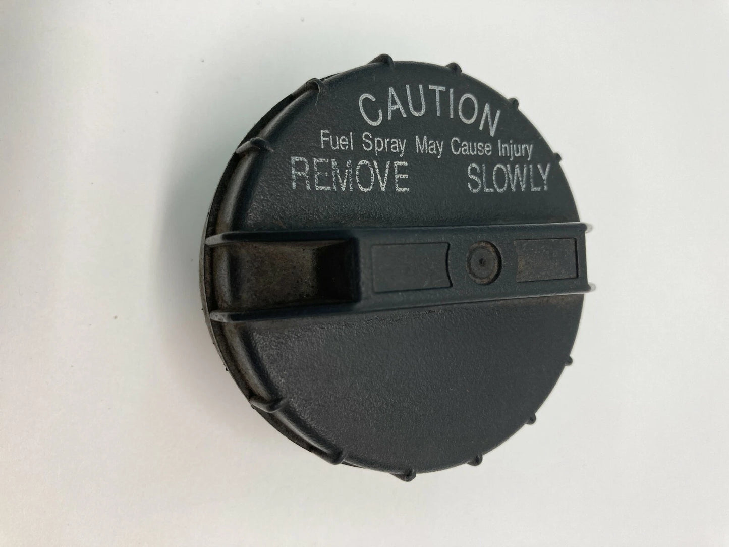2004 2005 2006 2007 FORD FREESTAR MONTEREY 3.9L V6 FUEL GAS CAP LID OEM