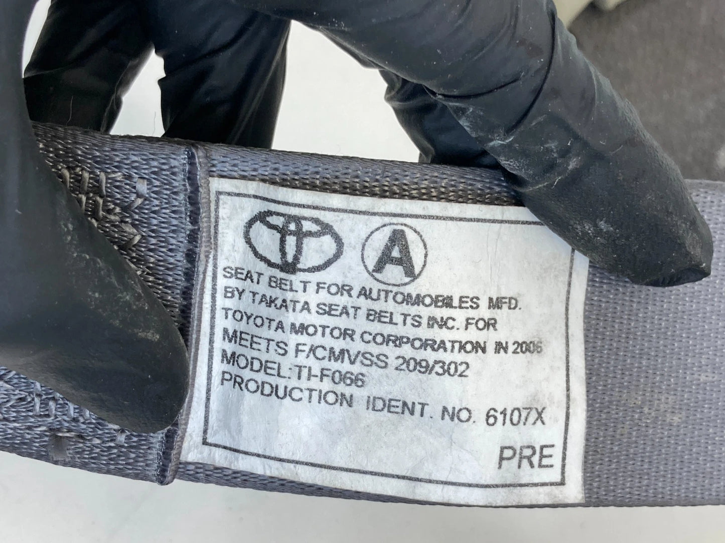 05-10 TOYOTA AVALON FRONT RIGHT PASSENGER SIDE SEAT BELT RETRACTOR 2028938 OEM