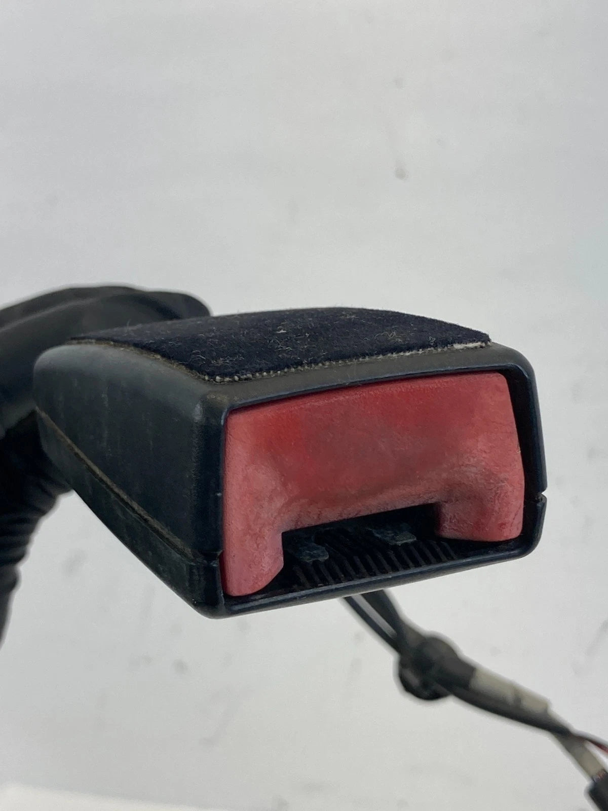 2013-2015 FORD ESCAPE FRONT RIGHT SIDE SEAT BELT BUCKLE CJ54-61208-A