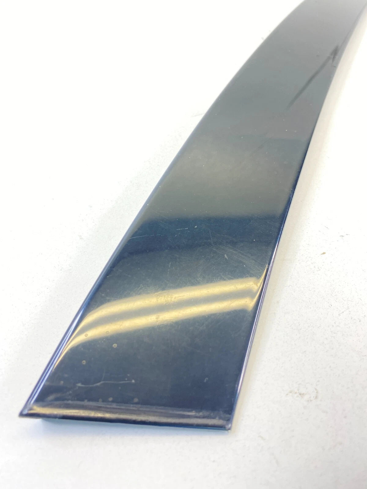 2004-2006 MERCEDES-BENZ E500 REAR RIGHT EXTERIOR DOOR PILLAR MOLDING TRIM COVER