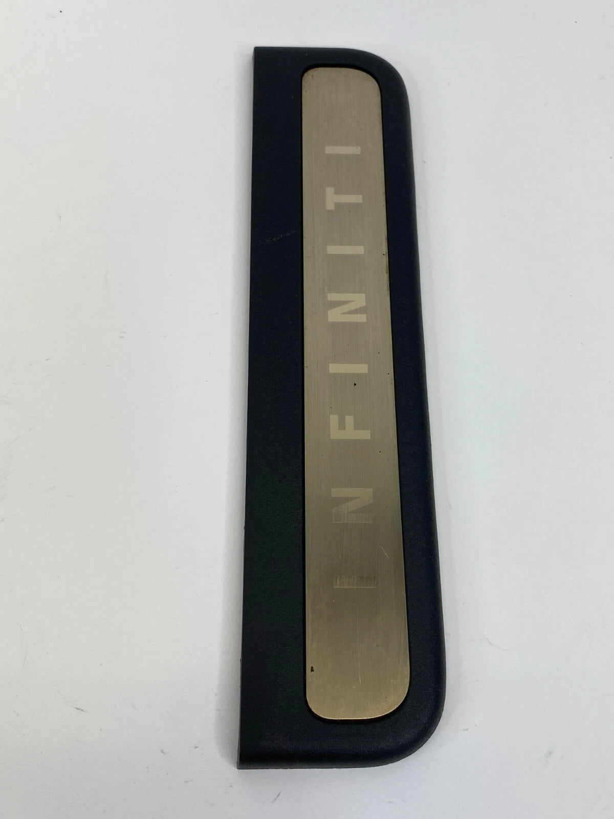 07 08 INFINITI G35 SEDAN REAR RH PASSENGER DOOR SILL SCUFF PLATE OEM 769B2-JK000