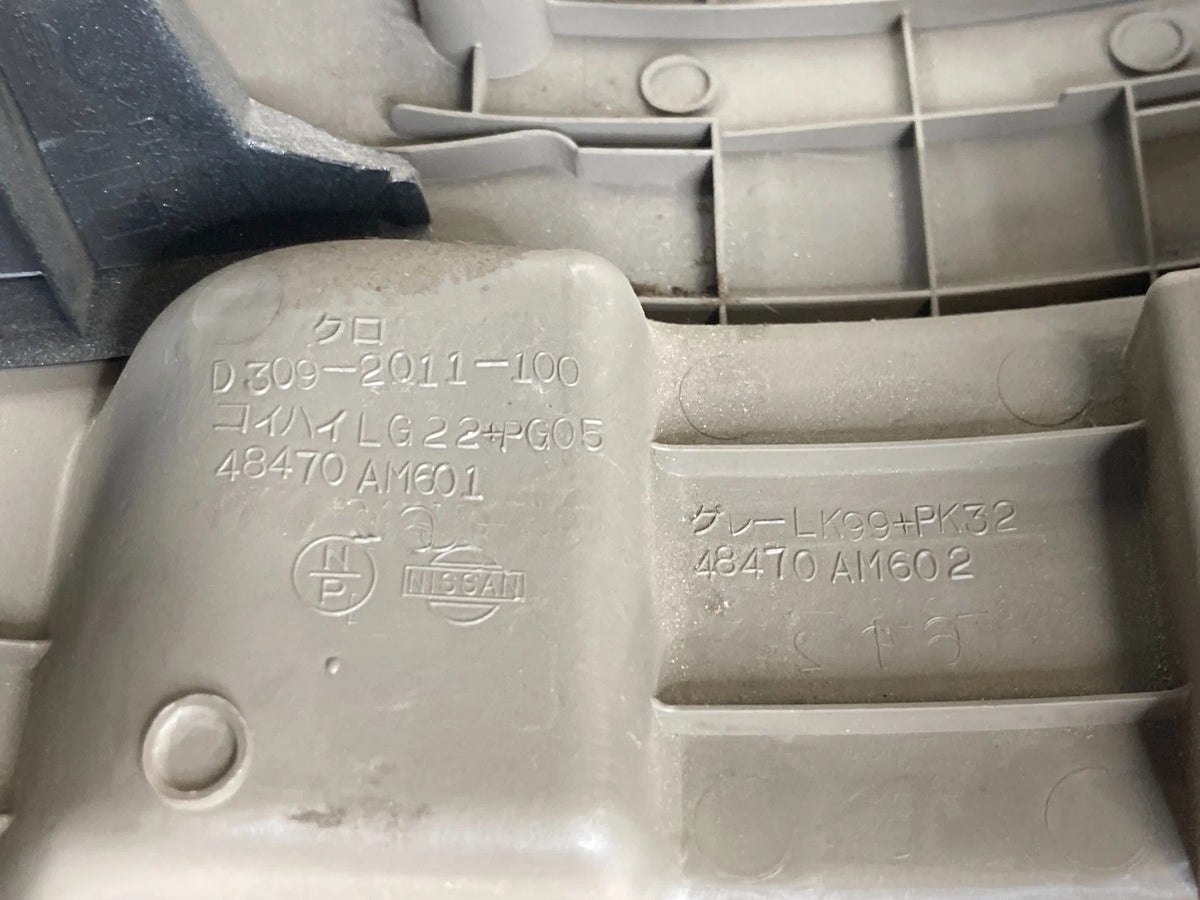 2003-2004 INFINITI G35 STEERING COLUMN GAUGE CLUSTER TRIM SURROUND D309-2011-100