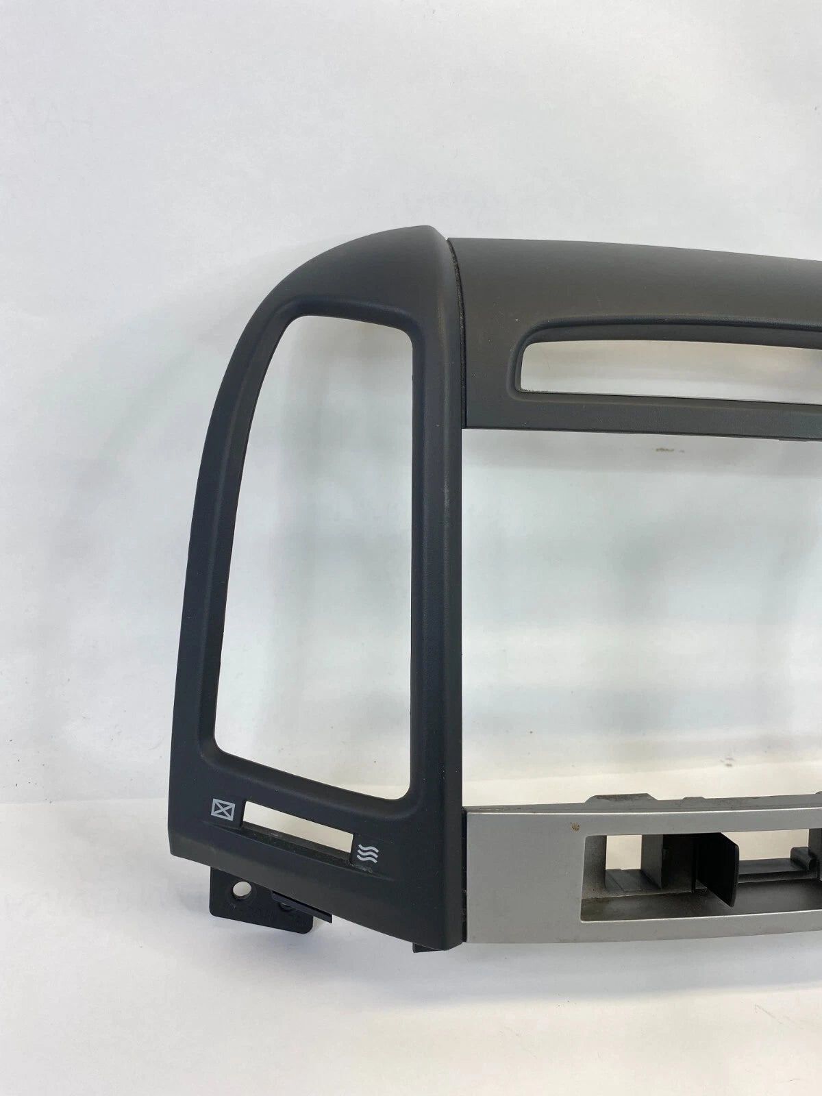 2007-2009 HYUNDAI SANTA FE DASH CENTER RADIO CLIMATE CONTROL BEZEL TRIM OEM