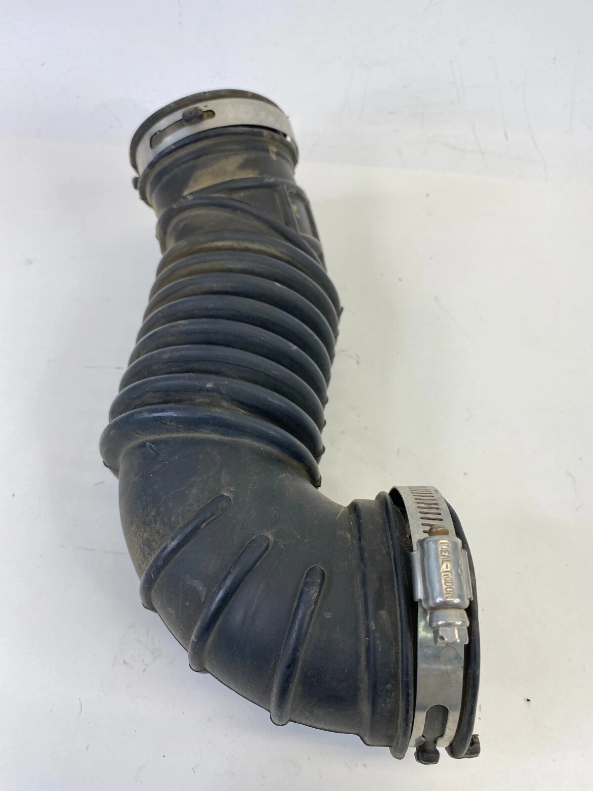 2012-2018 CHEVROLET SONIC 1.8L FWD AIR CLEANER INTAKE HOSE OUTLET DUCT TUBE OEM