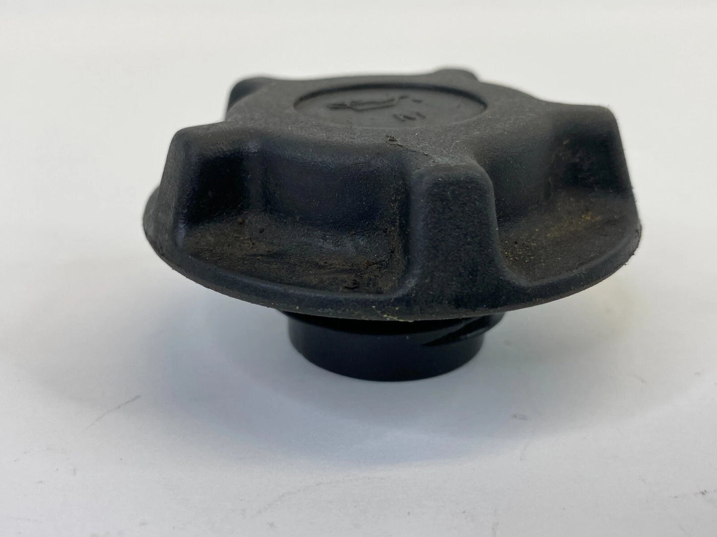 2007-2020 HYUNDAI ELANTRA 06-22 ACCENT ENGINE OIL FILLER CAP COVER LID OEM