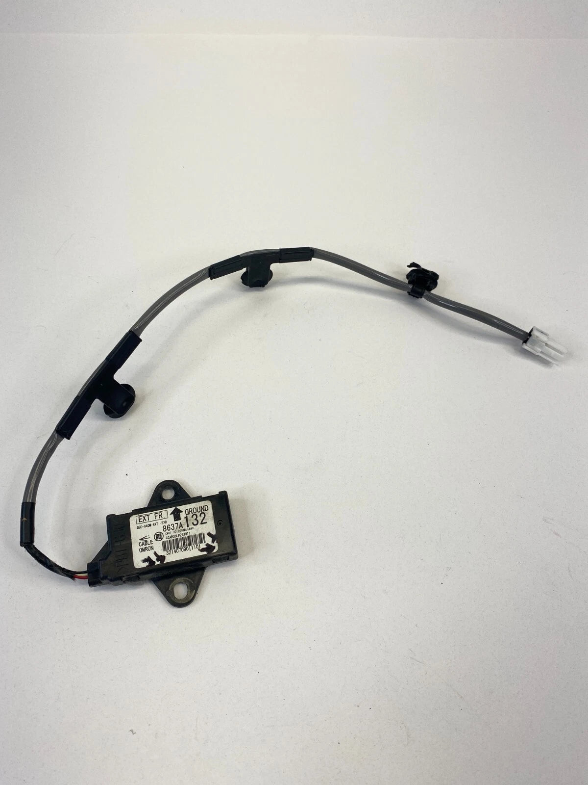08-17 MITSUBISHI LANCER RIGHT KEYLESS ENTRY ANTENNA RECEIVER MODULE 8637A132 OEM