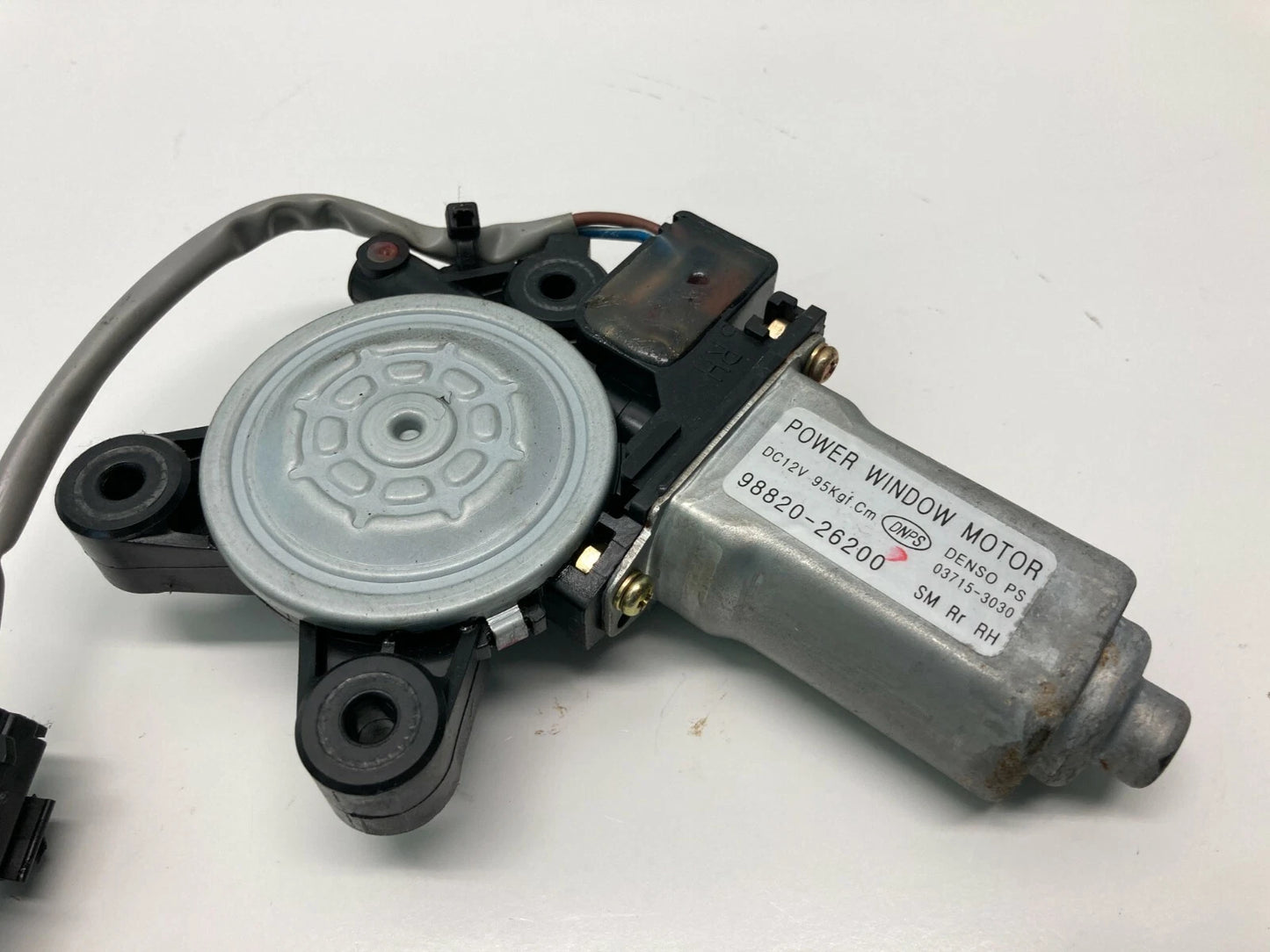 01 02 03 04 05 06 HYUNDAI SANTA FE REAR RIGTH DOOR WINDOW MOTOR 98820-26200 OEM
