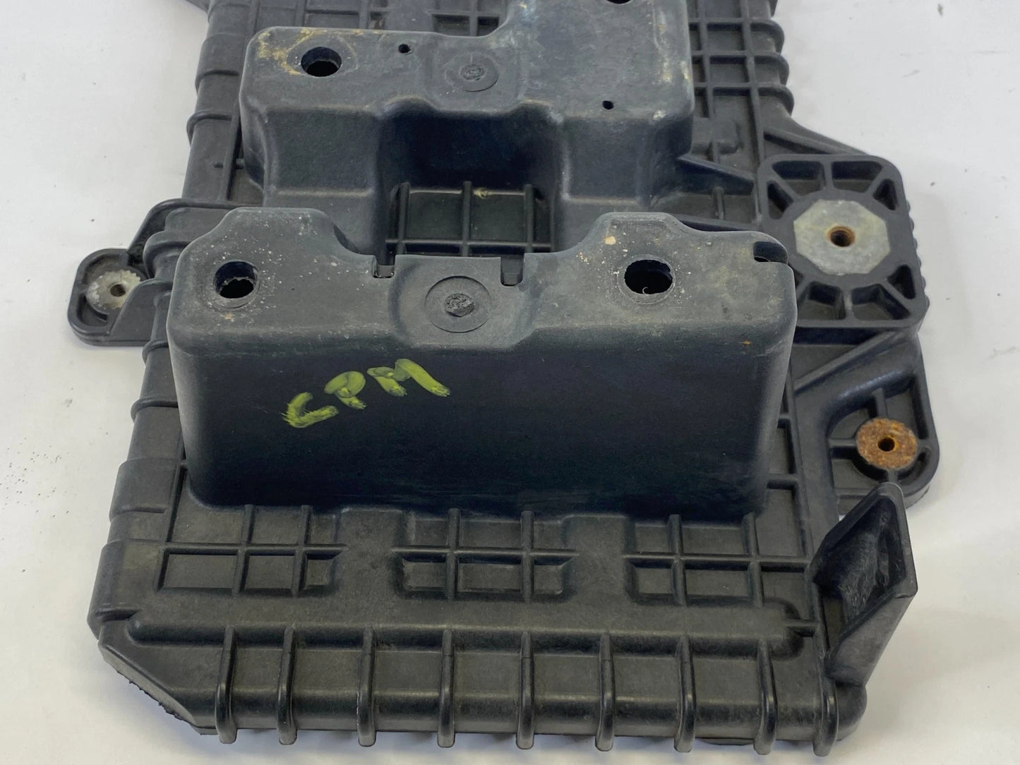 2013-2015 KIA SORENTO 13-19 SANTA FE BATTERY TRAY HOLDER SUPPORT OEM 371502P200