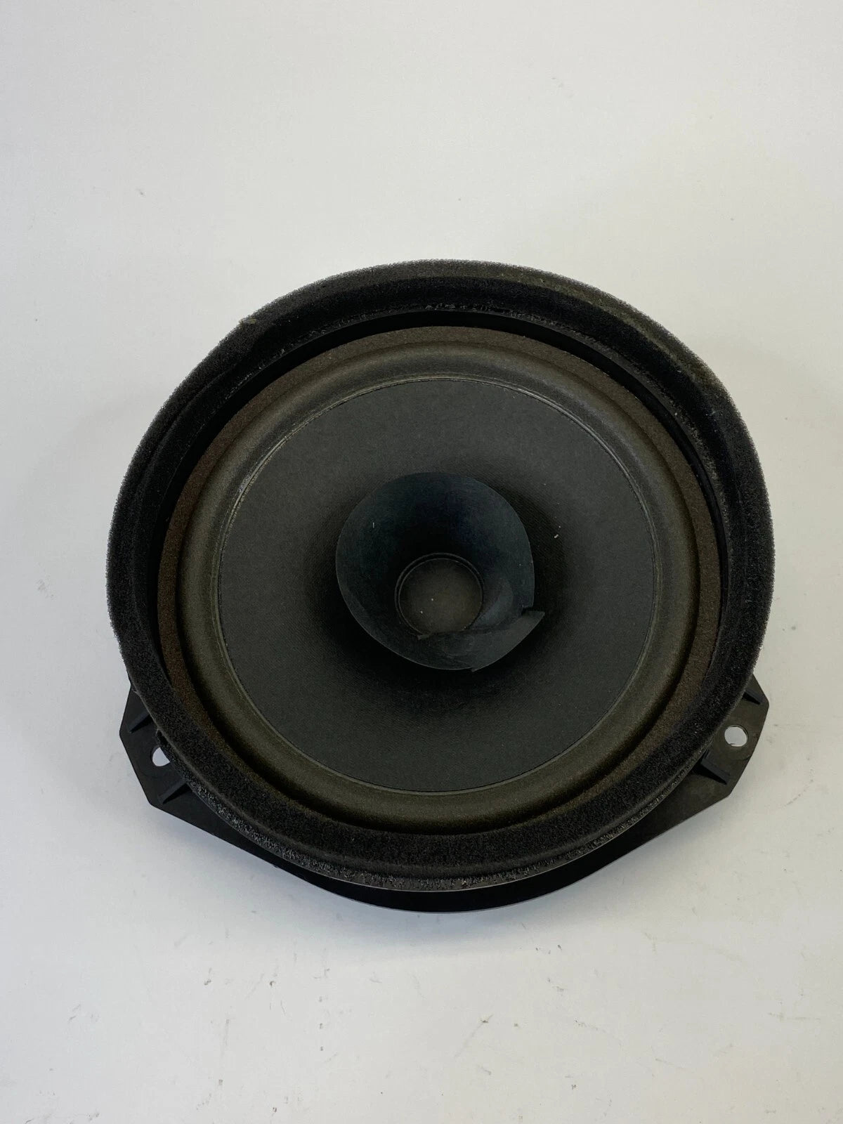 2010-2017 CHEVROLET EQUINOX REAR LEFT SIDE BACK DOOR AUDIO SPEAKER 20843946 OEM