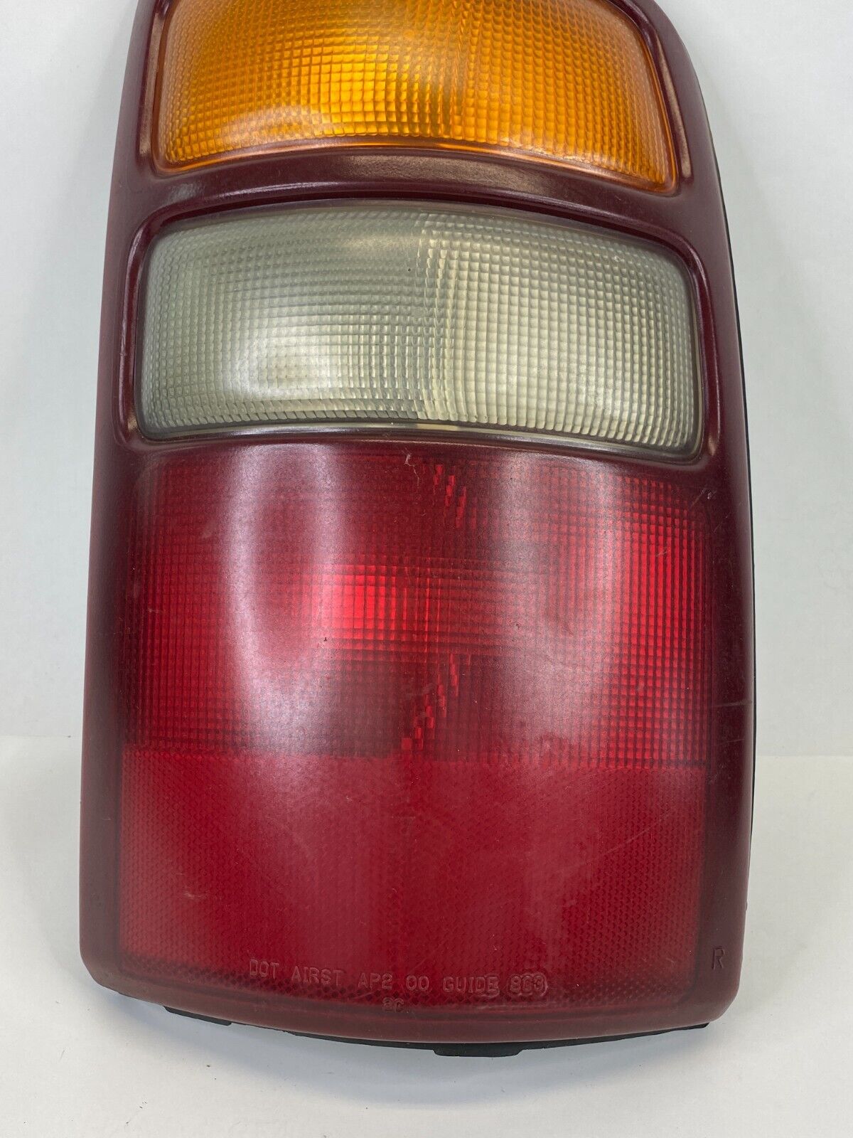 00-03 GMC Yukon Rear Right Passenger Side Tail Light Taillight Lamp 16525376 OEM